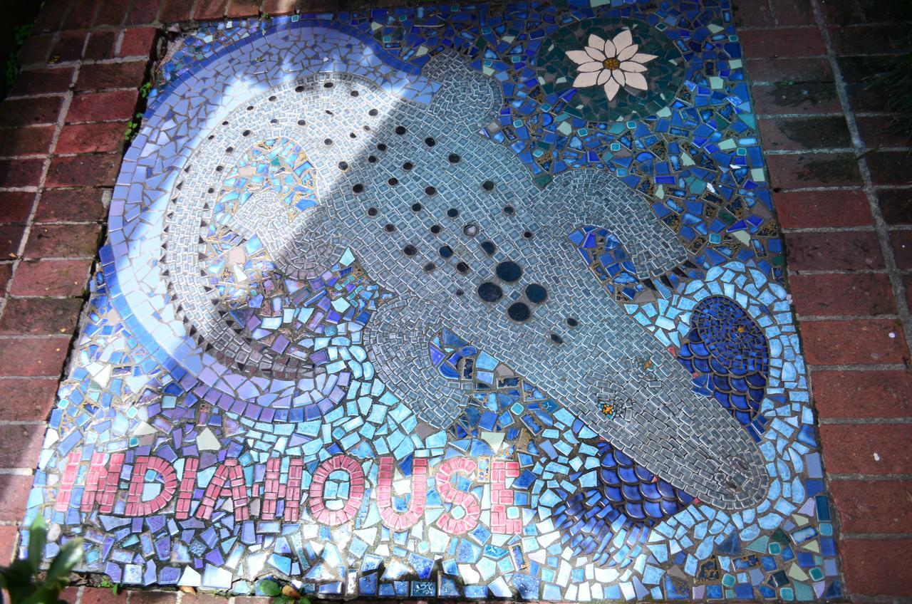 India House Ostello *